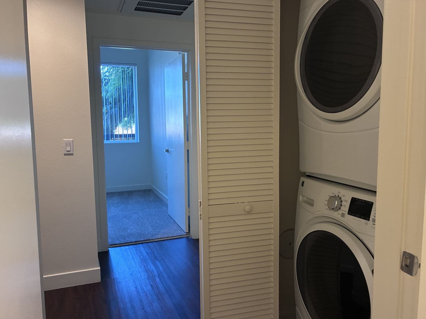 128 - Mission Lofts 3 of 6