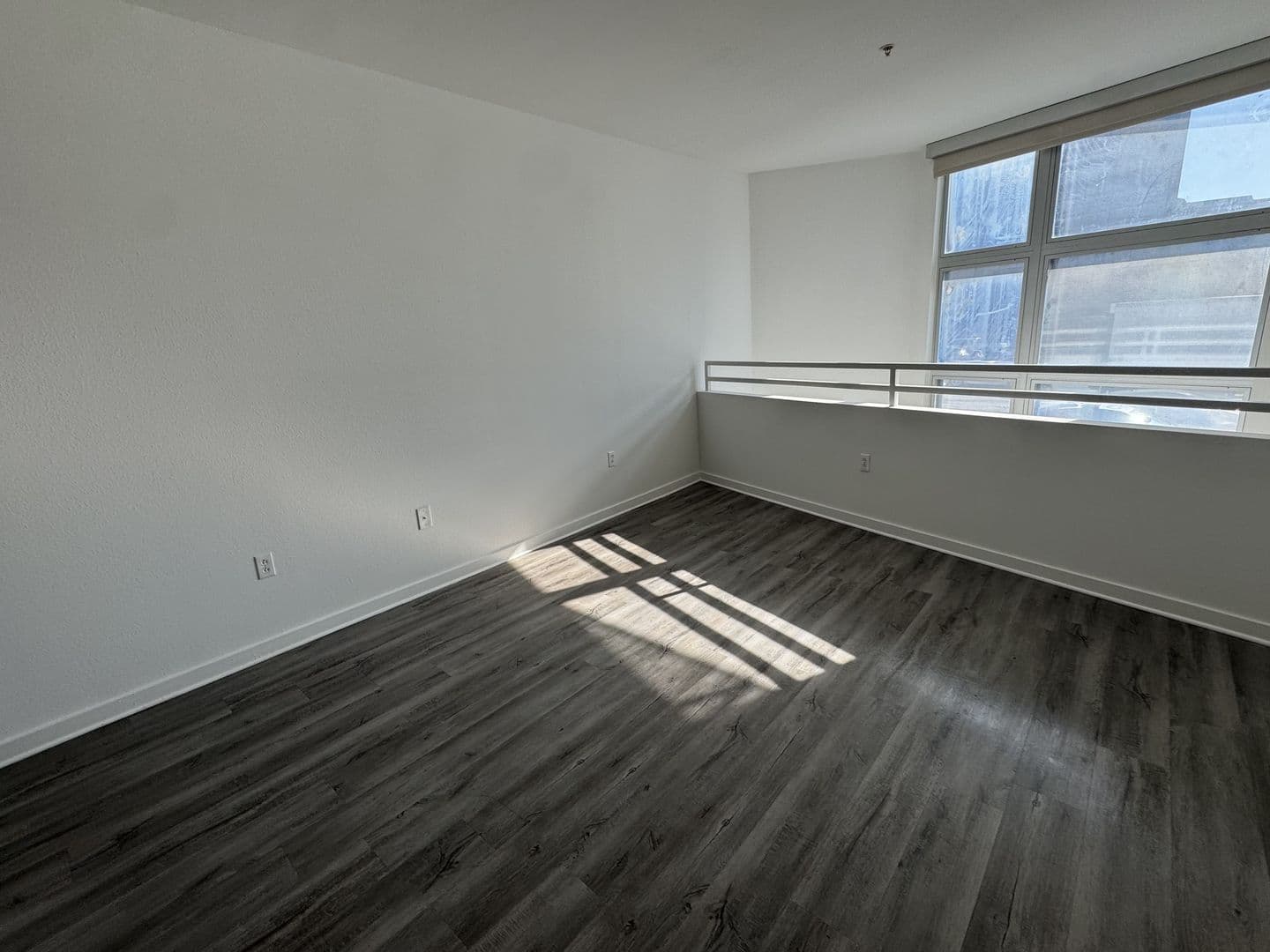 135 - Canvas LA Apartments 3 of 4