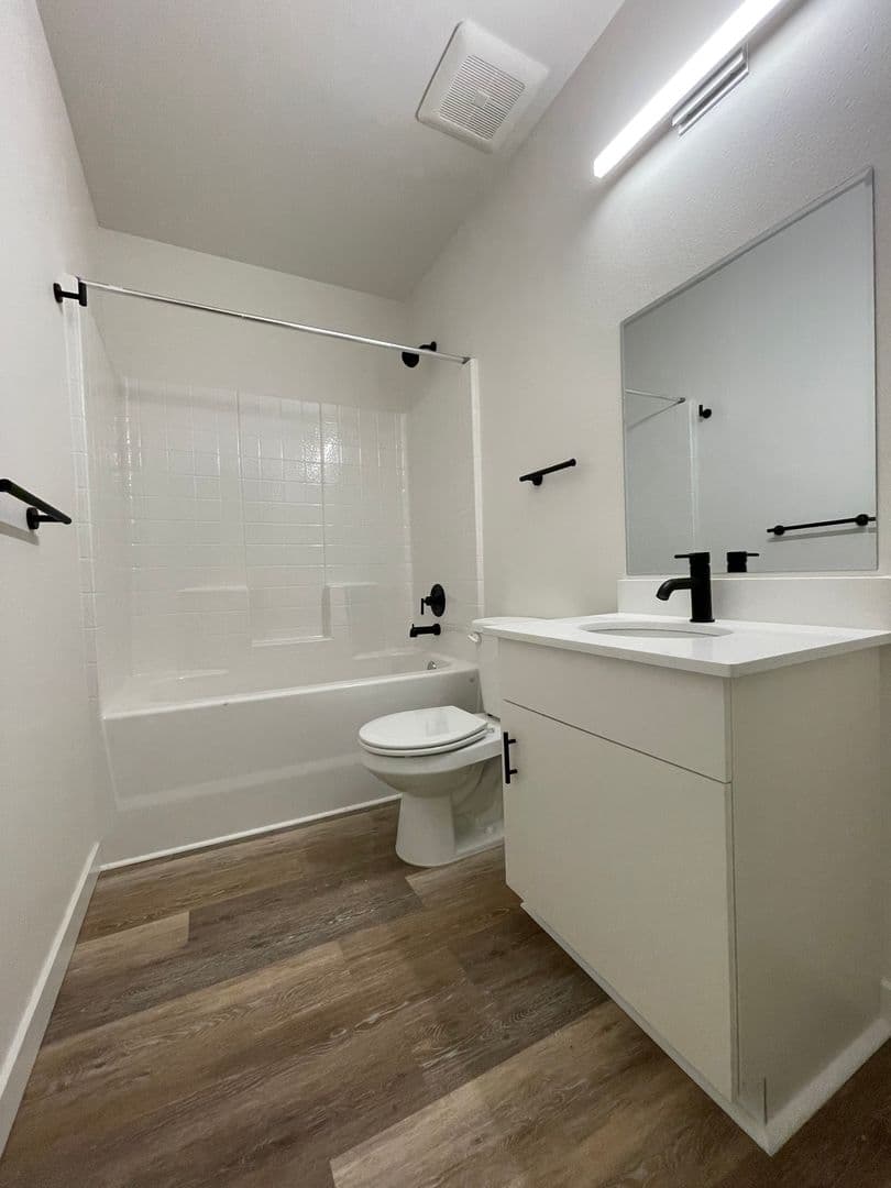 S28 Bode Westwood 5 of 12