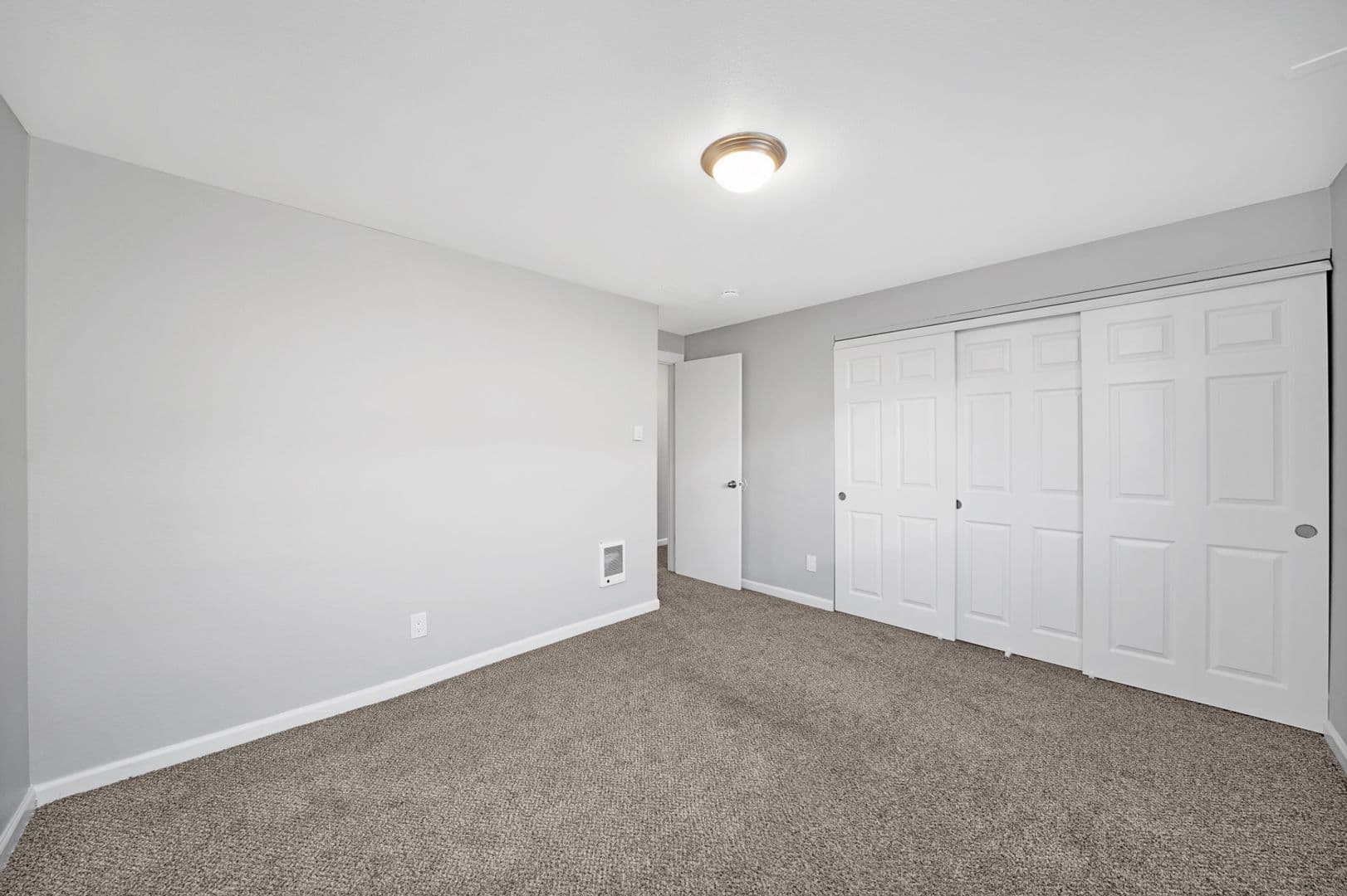 Driftwood Terrace Apartments 5 of 7