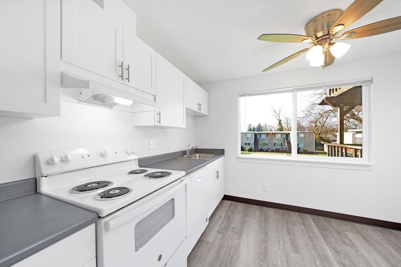 Driftwood Terrace Apartments 6 of 14