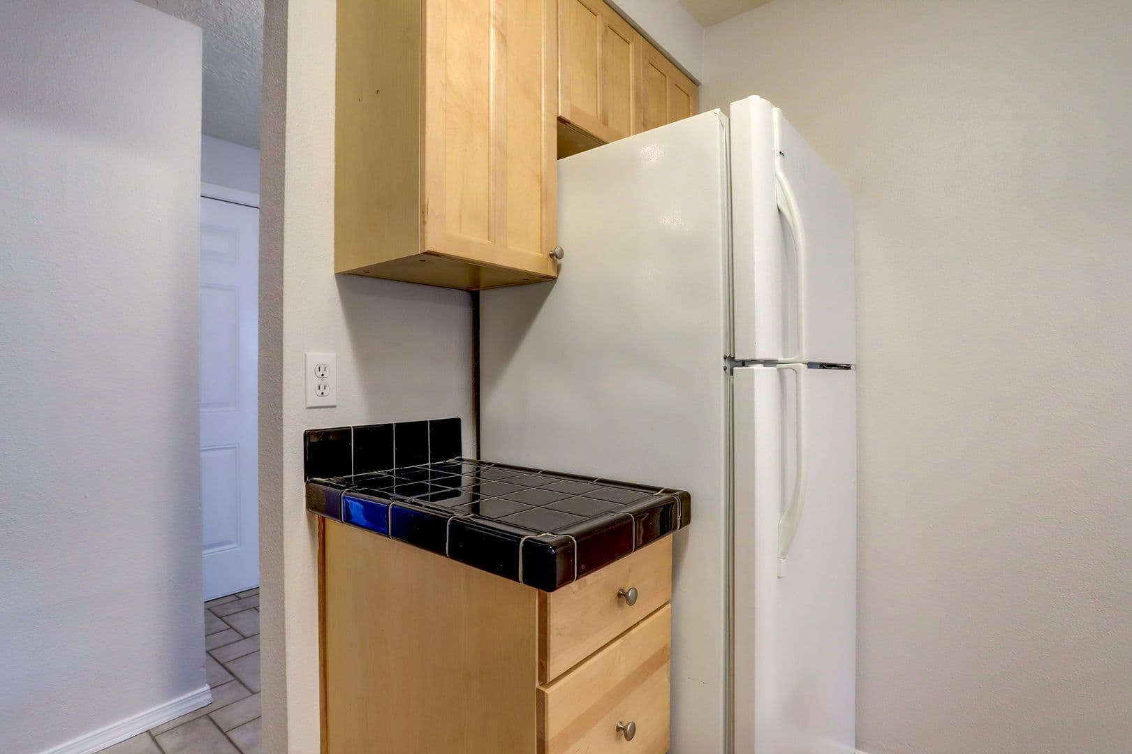 Carriage Estates-CCM-3130S 6 of 20