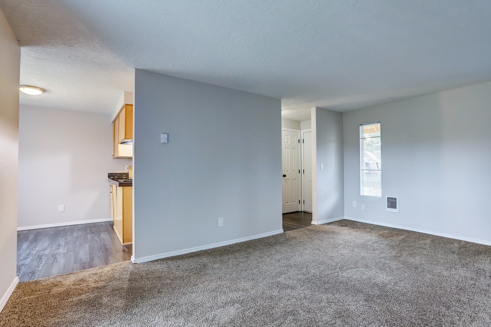 Carriage Estates-CCM-3130S 1 of 21