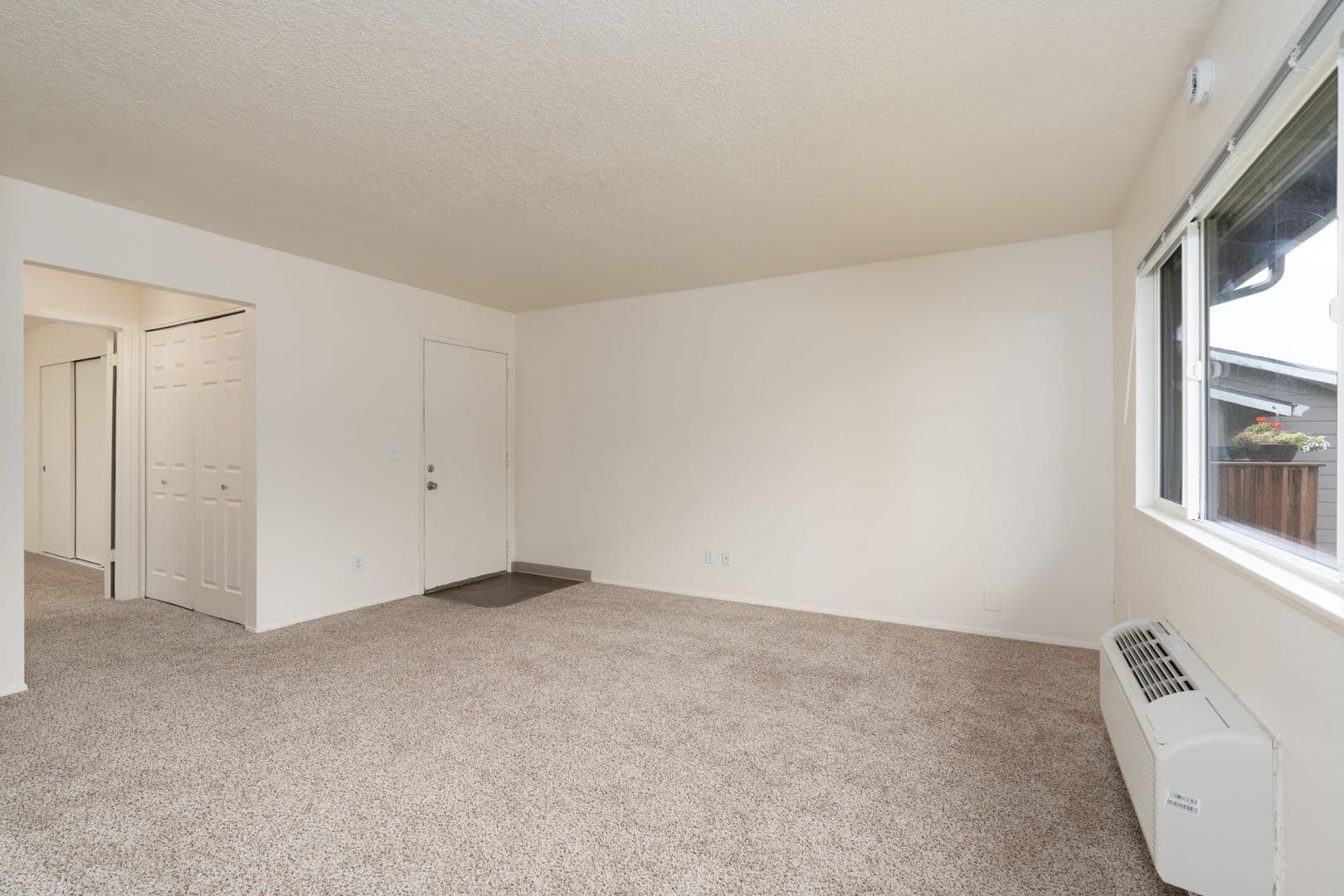 Applegate Apartments 9 of 22
