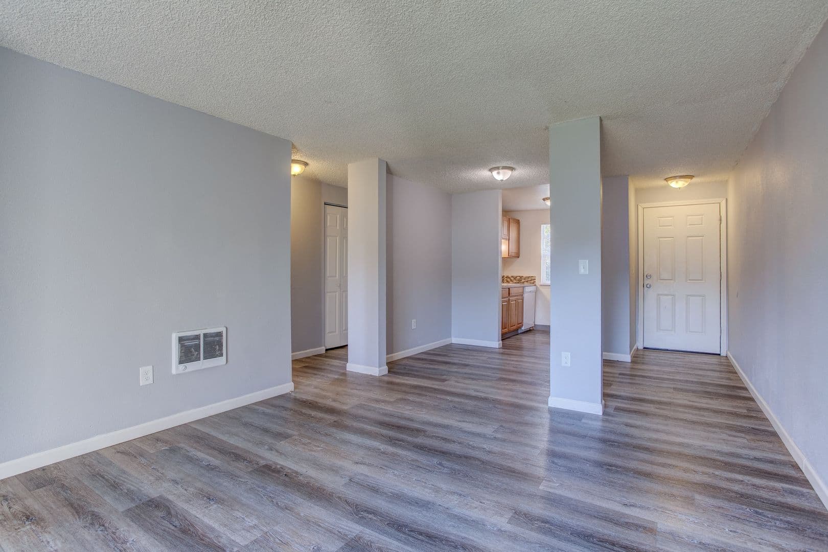 Johnson Creek Village Apartments- JCV-9030FL 4 of 10