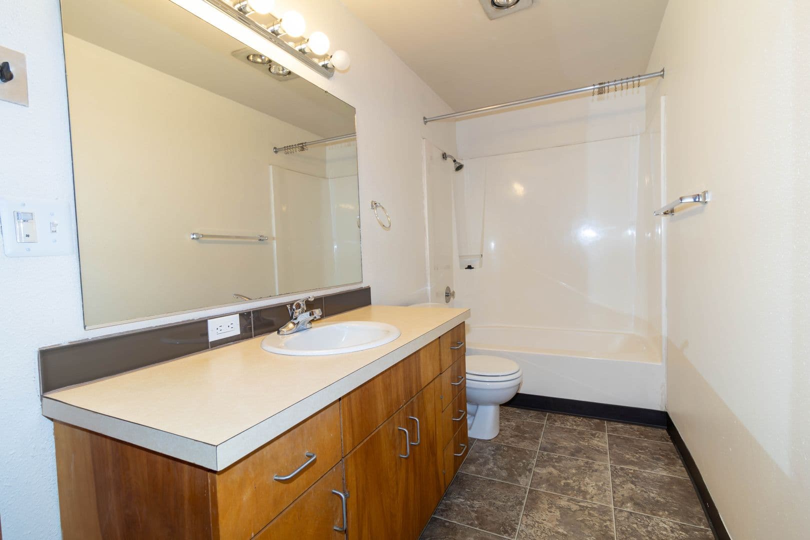 Lair Hill Apartments-456-233B 13 of 14