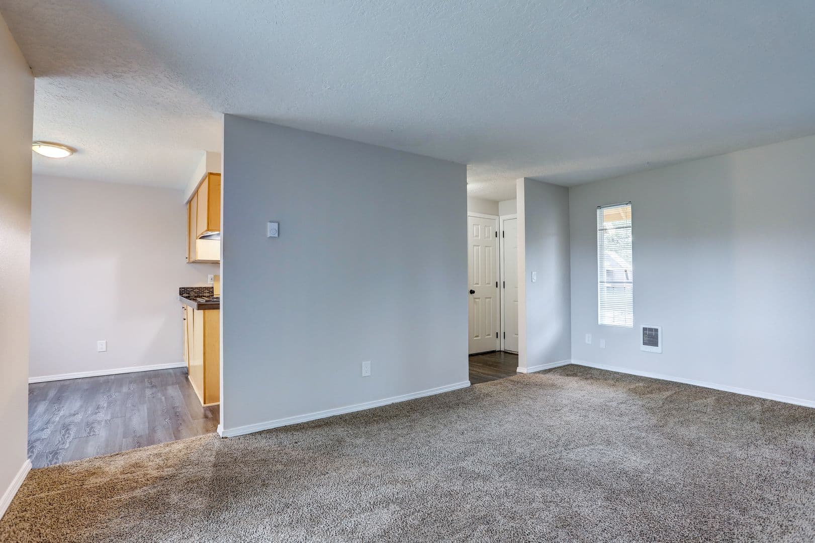 Carriage Estates-CCM-3130S 12 of 21