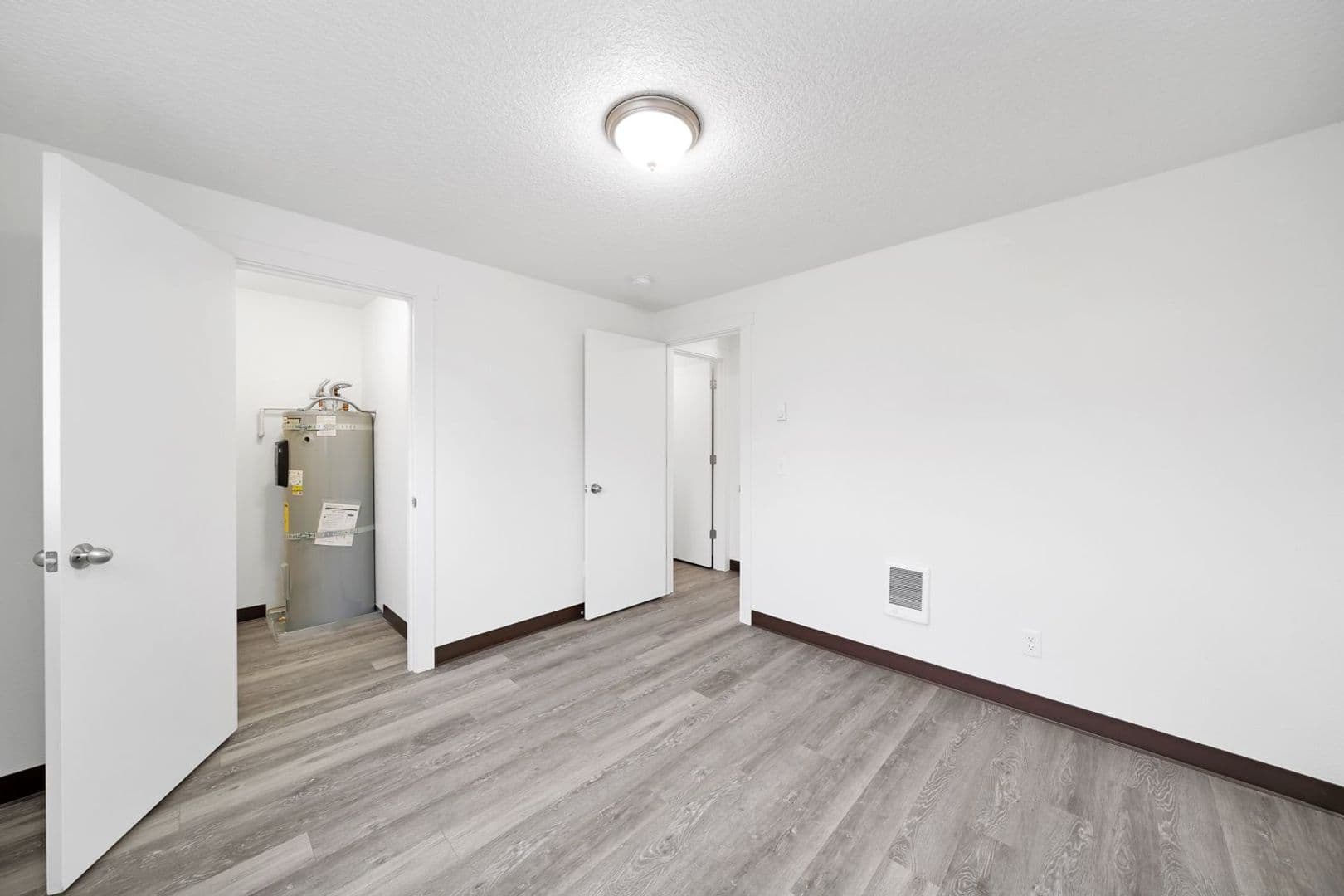 Driftwood Terrace Apartments 12 of 14