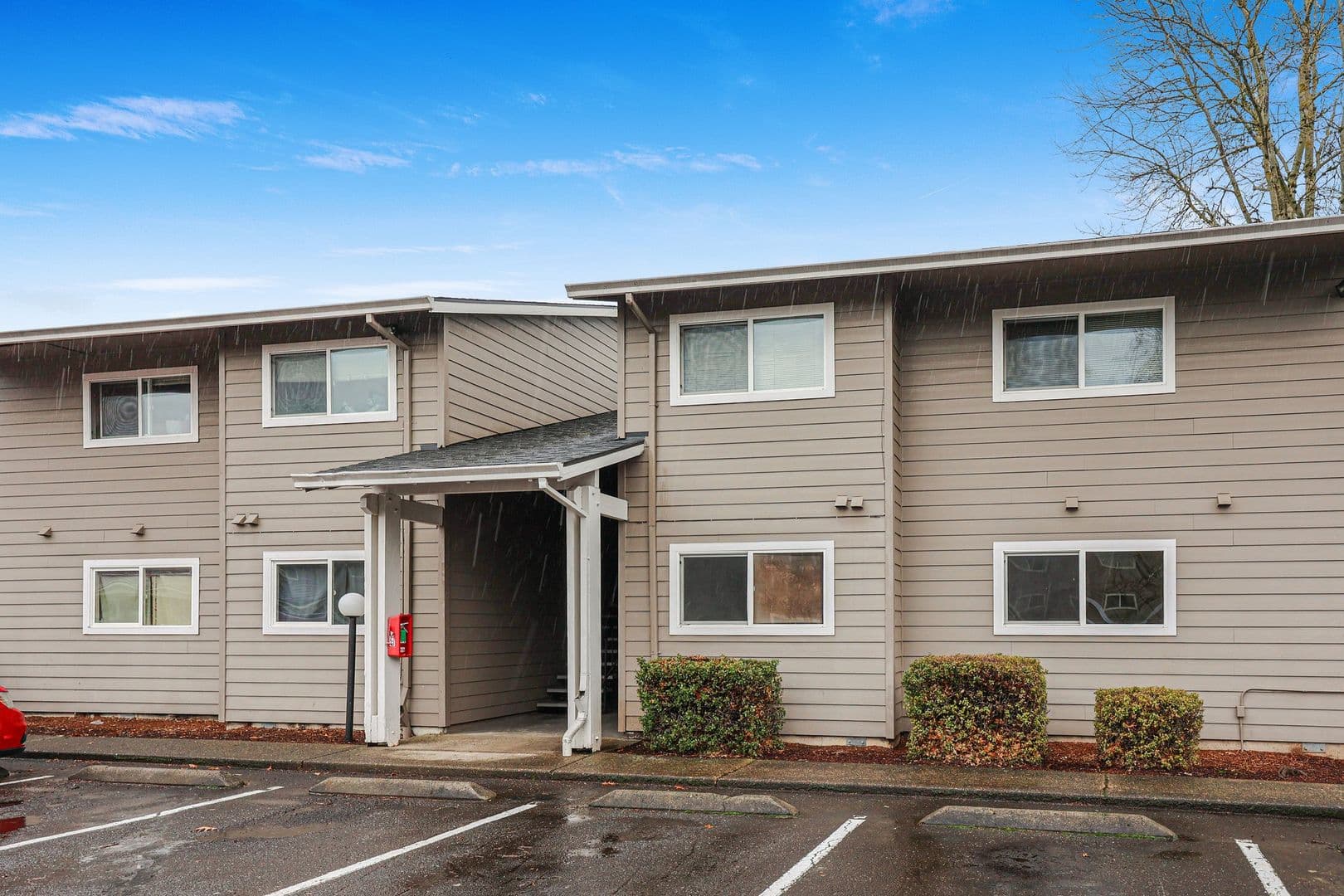 Applegate Apartments 3 of 24