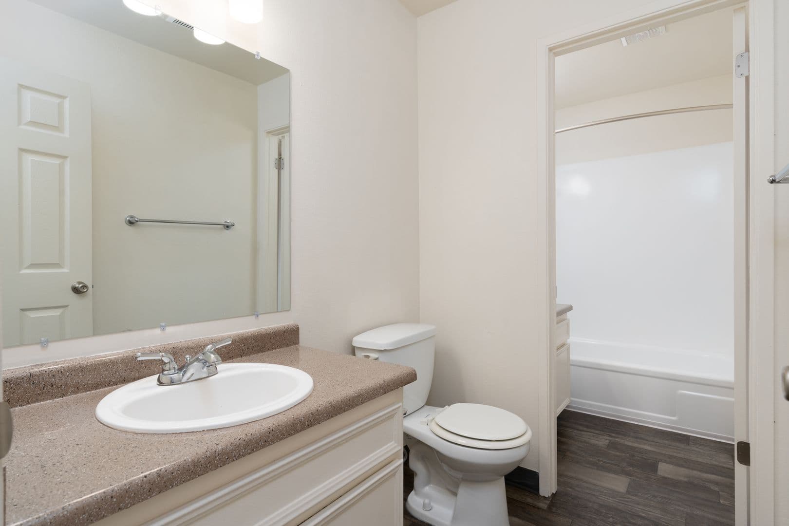 Applegate Apartments 24 of 24