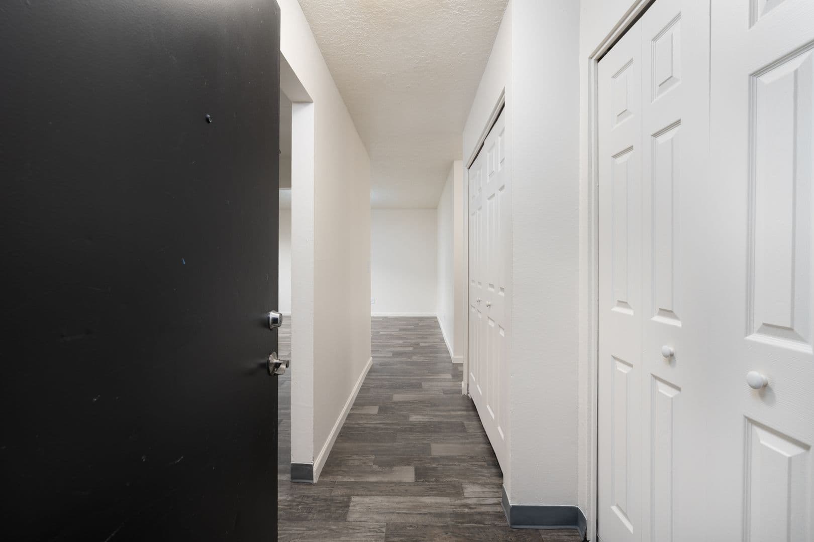 Applegate Apartments 8 of 24
