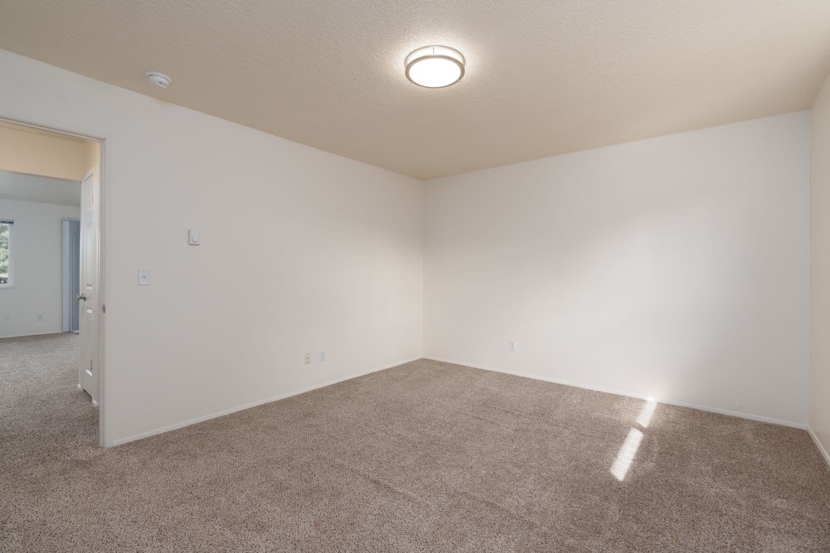 Applegate Apartments 19 of 22
