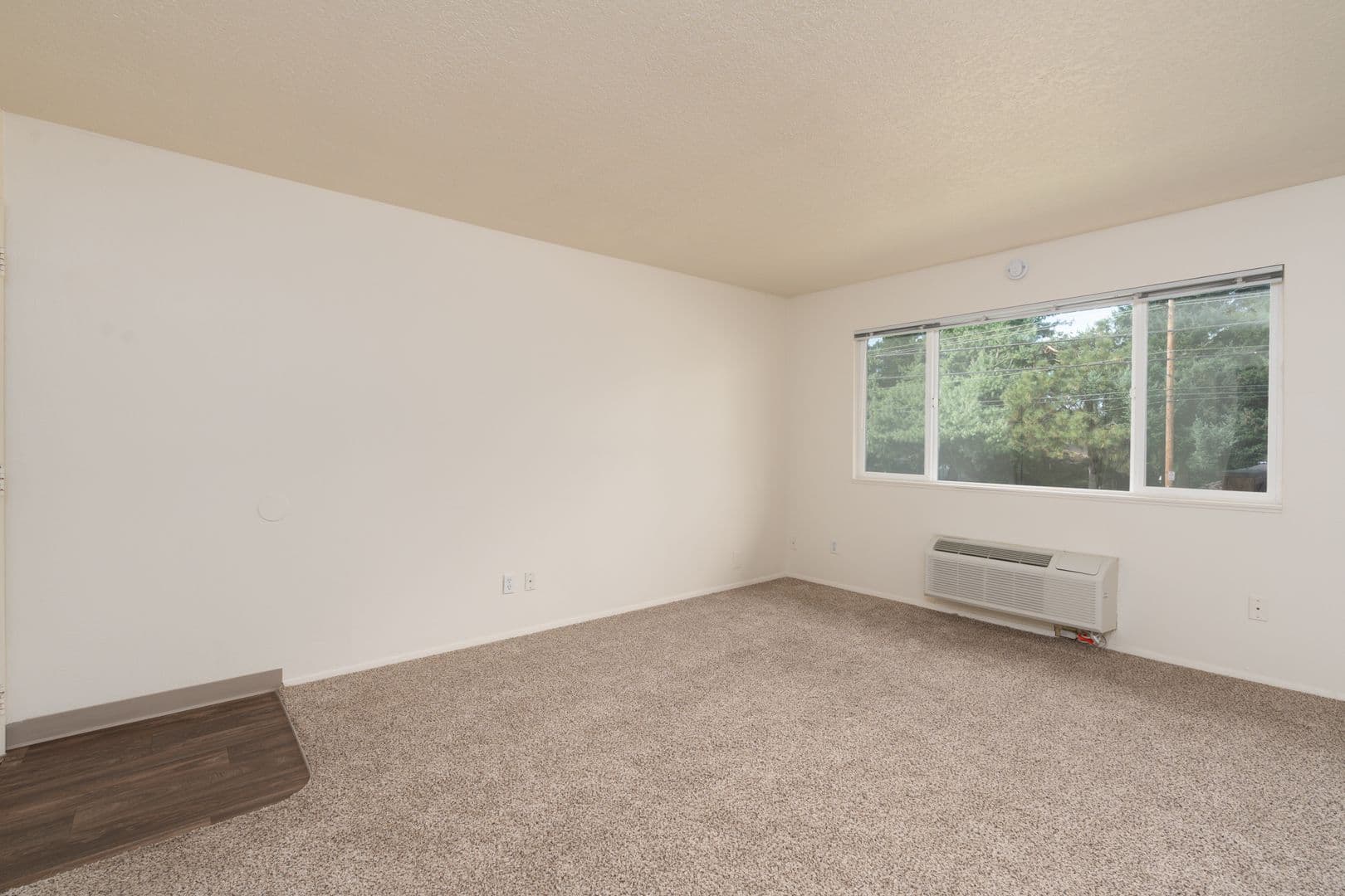 Applegate Apartments 10 of 22