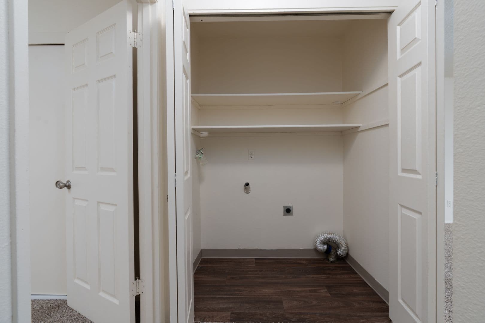 Applegate Apartments 7 of 22