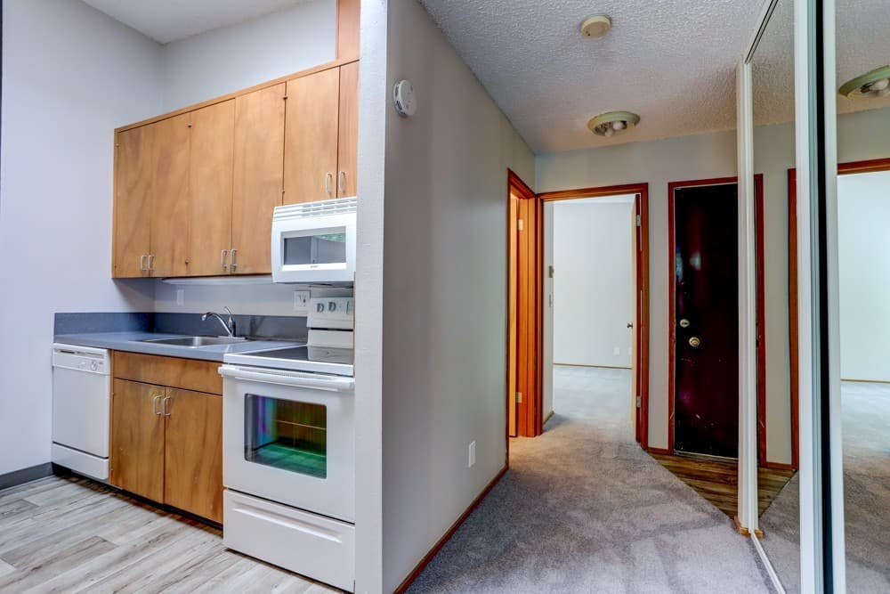 Lair Hill Apartments-456-233B 3 of 11