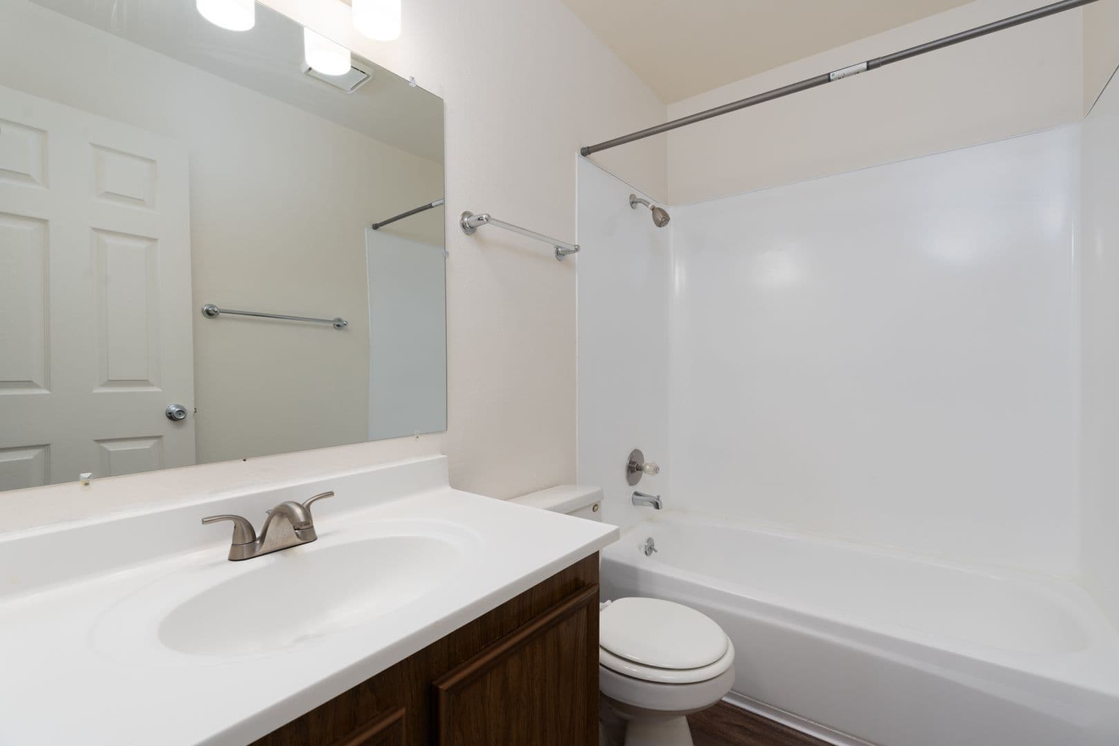Applegate Apartments 16 of 22