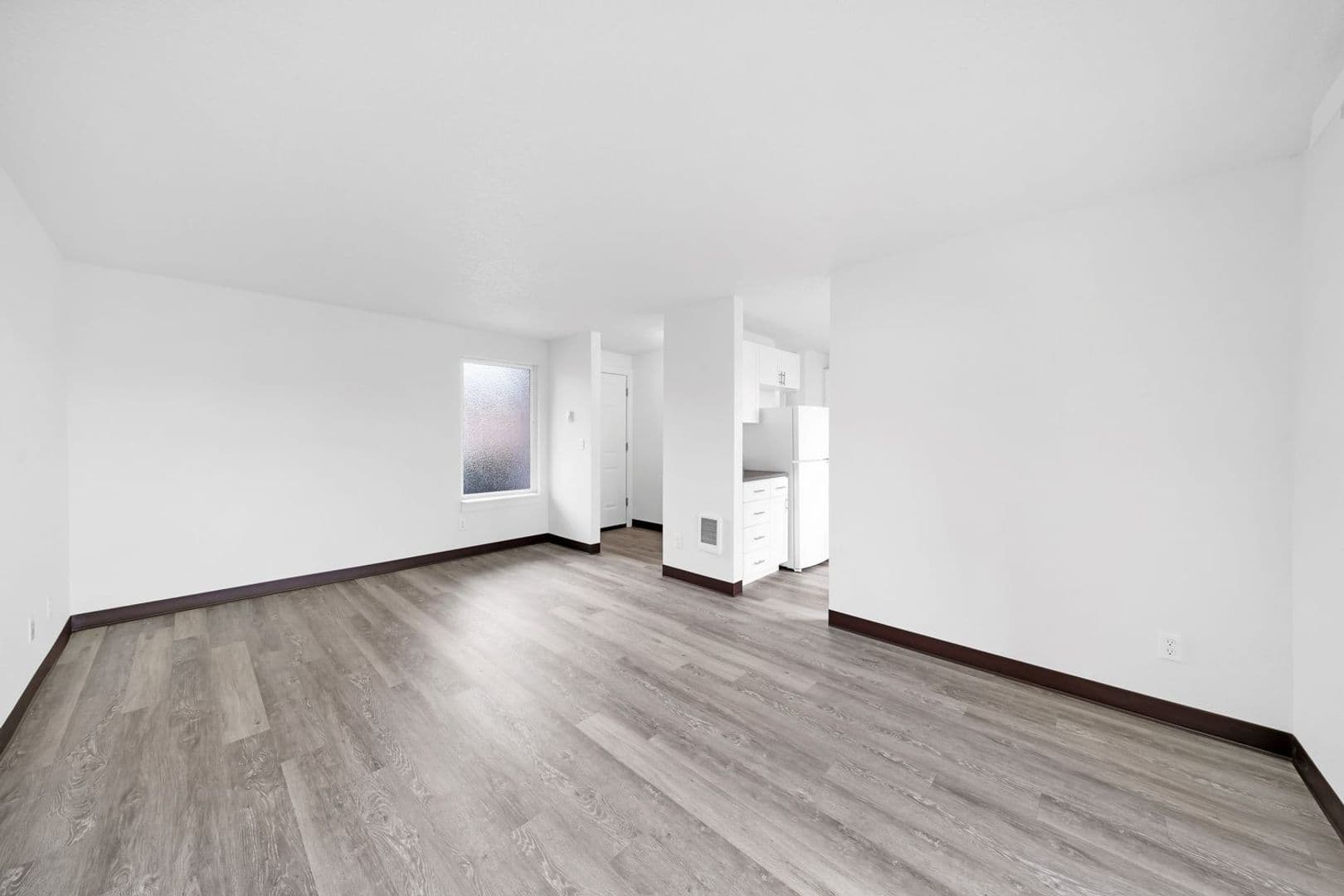 Driftwood Terrace Apartments 4 of 14