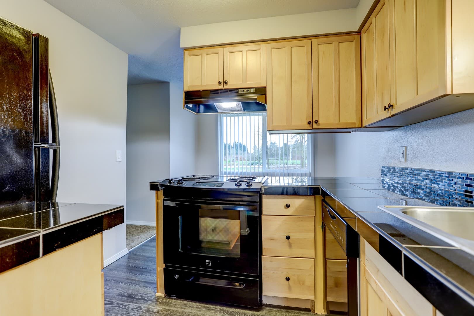 Carriage Estates-CCM-3130S 6 of 21