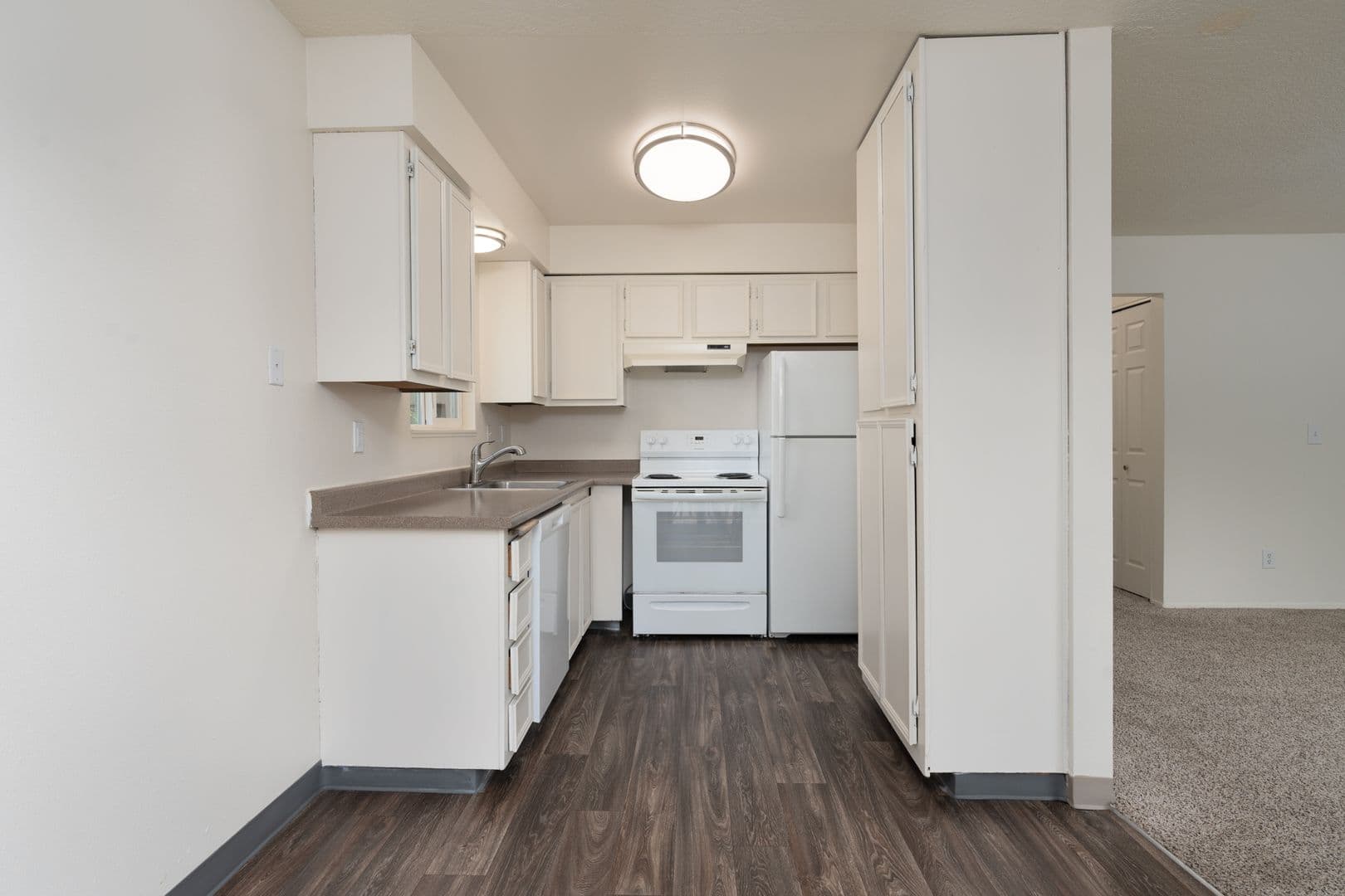 Applegate Apartments 13 of 22