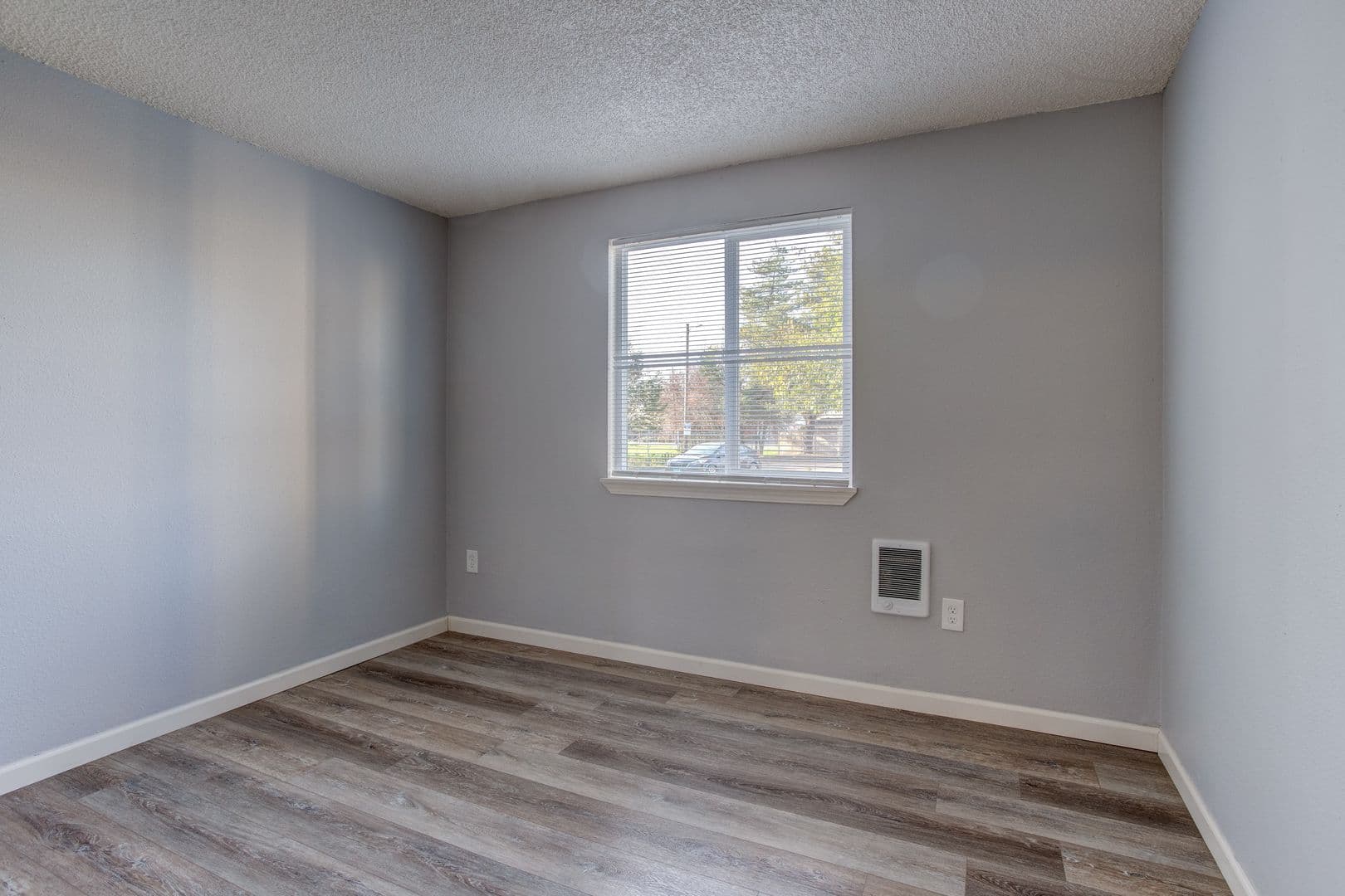 Johnson Creek Village Apartments- JCV-9030FL 6 of 12