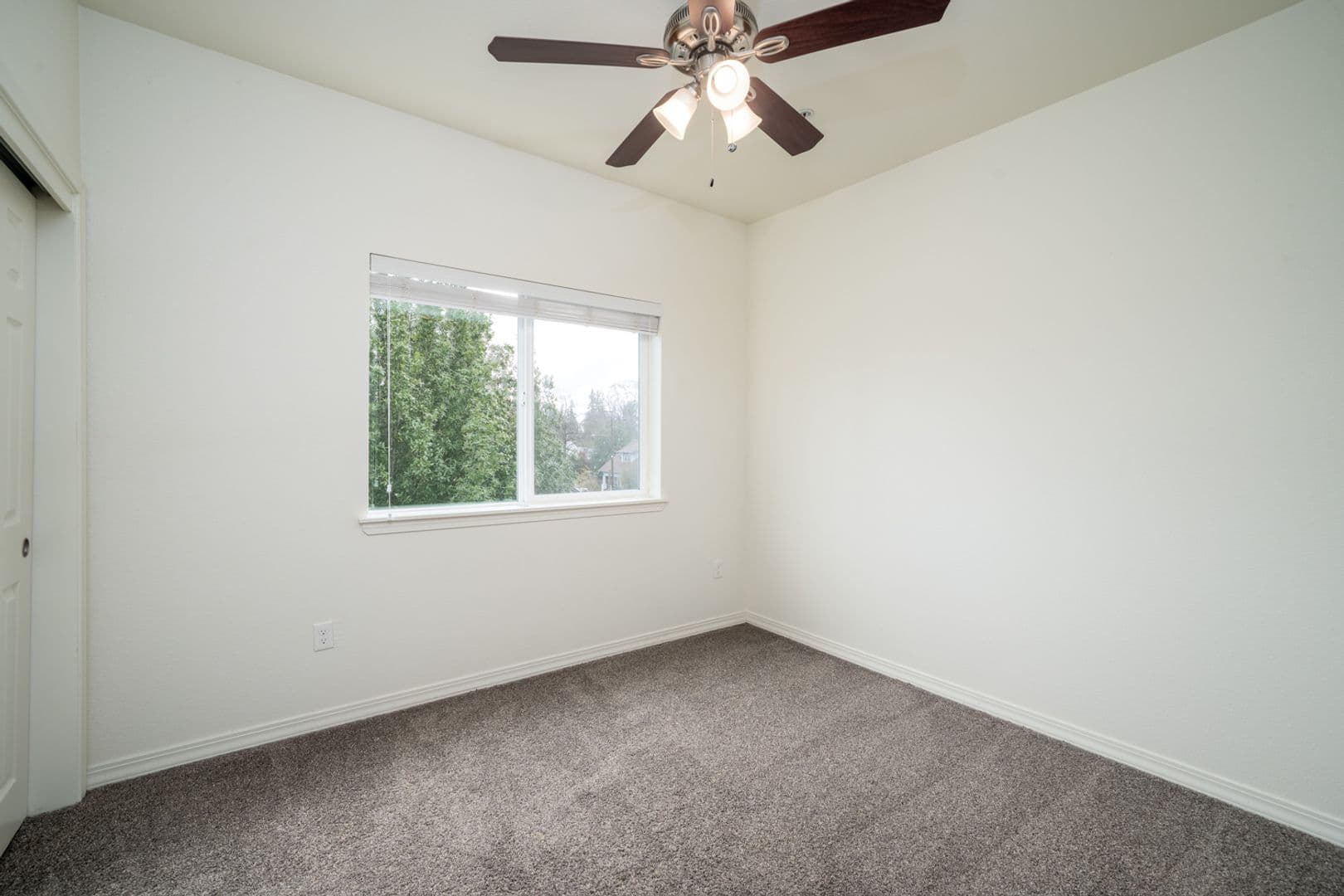 The Woodstock Apartments 18 of 29