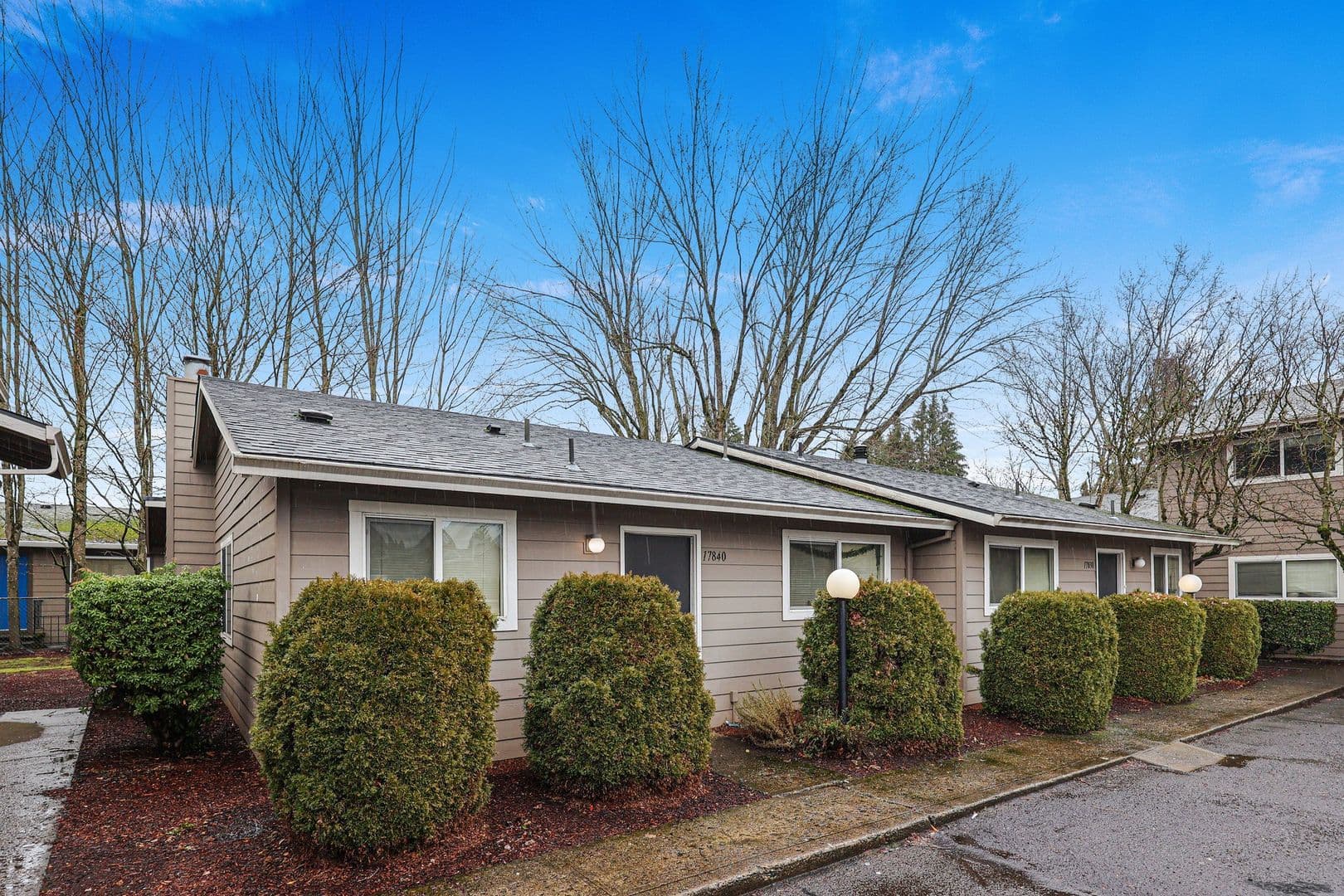 Applegate Apartments 5 of 24