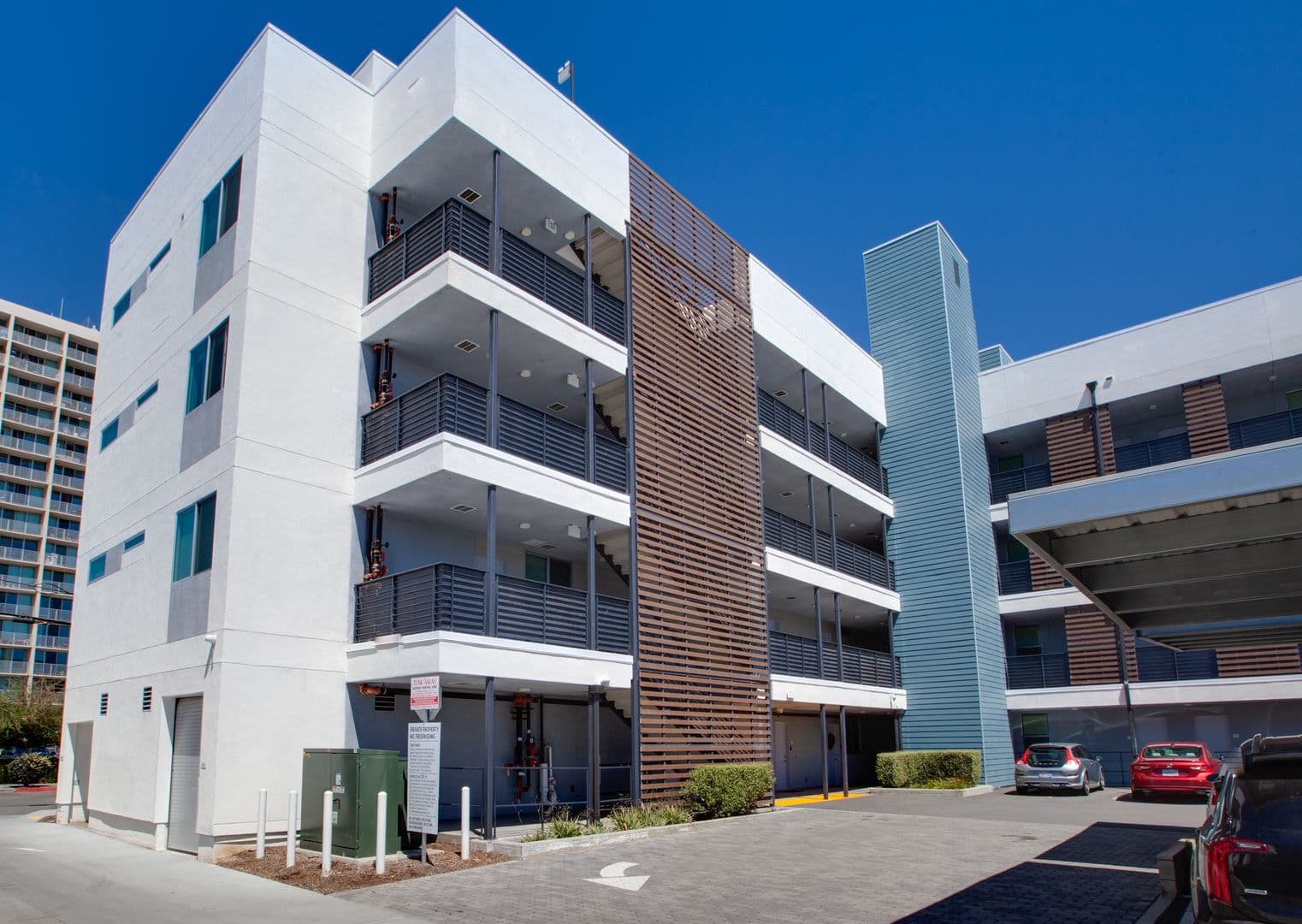 Huge 1bed, Open Floor Plan, W/D in-unit + parking: Chula Vista at 3rd St. 19 of 20