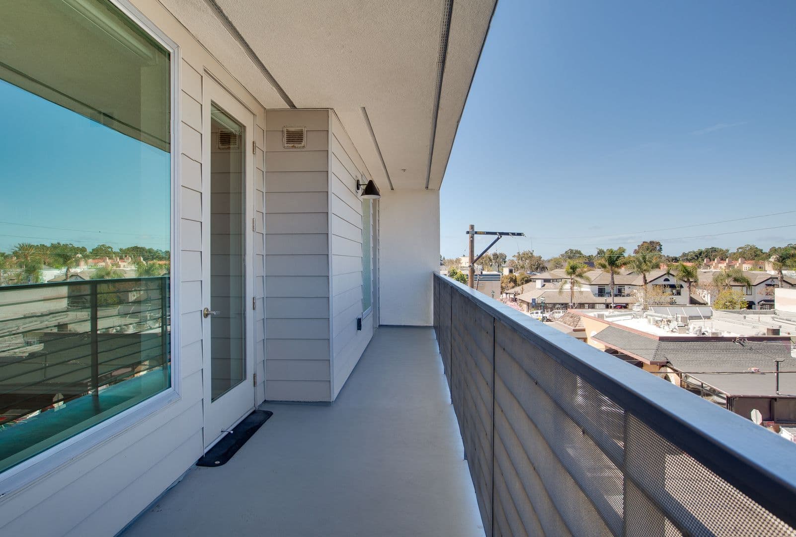 Huge 1bed, Open Floor Plan, W/D in-unit + parking: Chula Vista at 3rd St. 11 of 20