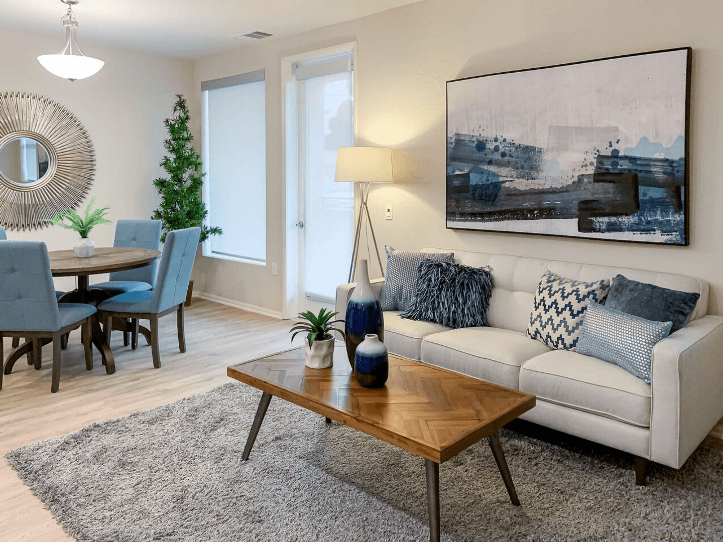 Huge 1bed, Open Floor Plan, W/D in-unit + parking: Chula Vista at 3rd St. 3 of 22