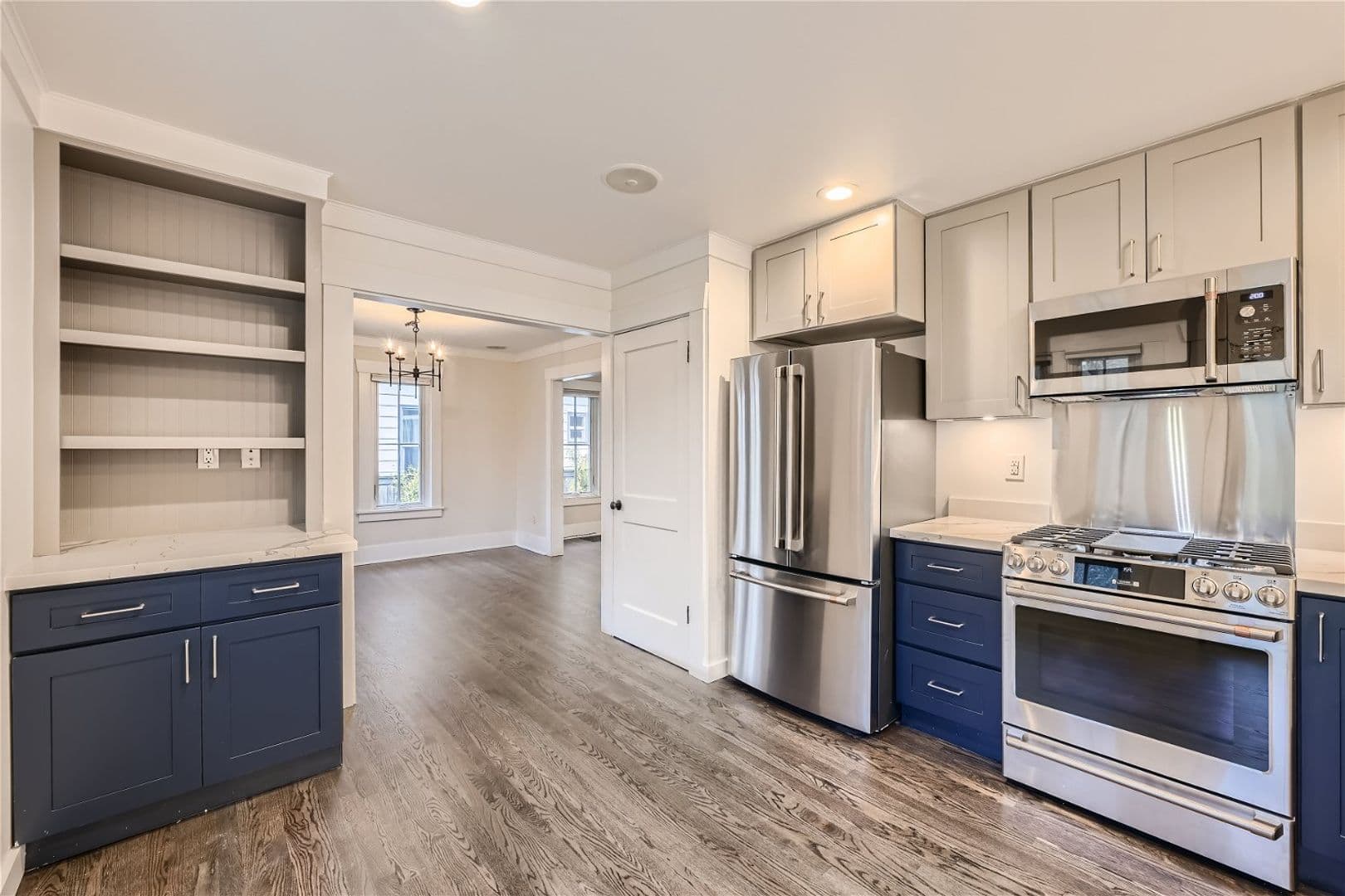7522 9th Ave NE, Seattle WA 98115 18 of 32