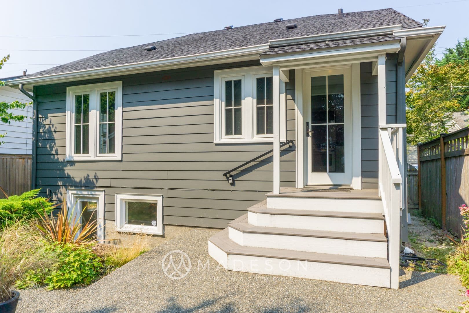 7522 9th Ave NE, Seattle WA 98115 8 of 32