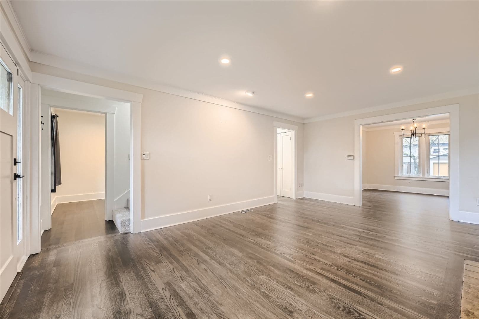 7522 9th Ave NE, Seattle WA 98115 15 of 32