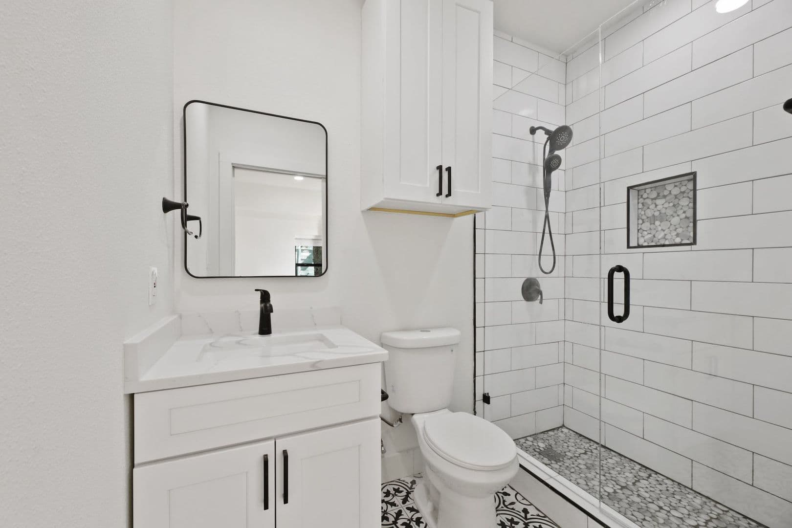 2808 San Pedro St 24 of 40
