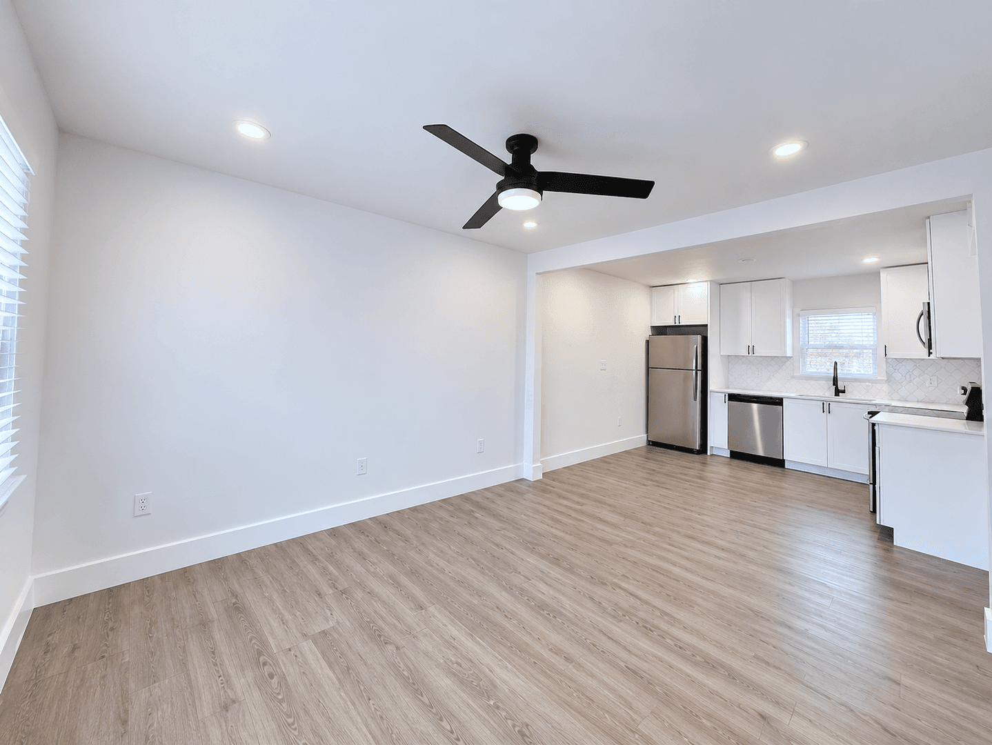 10 Bedroom 7 Bath Walking To Campus! 37 of 45