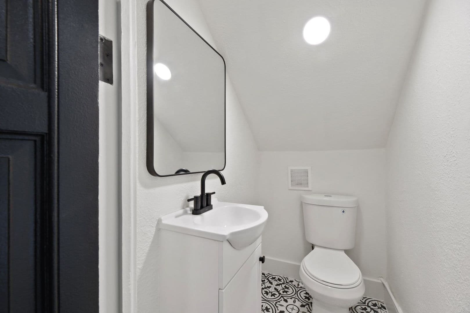 2808 San Pedro St 12 of 40