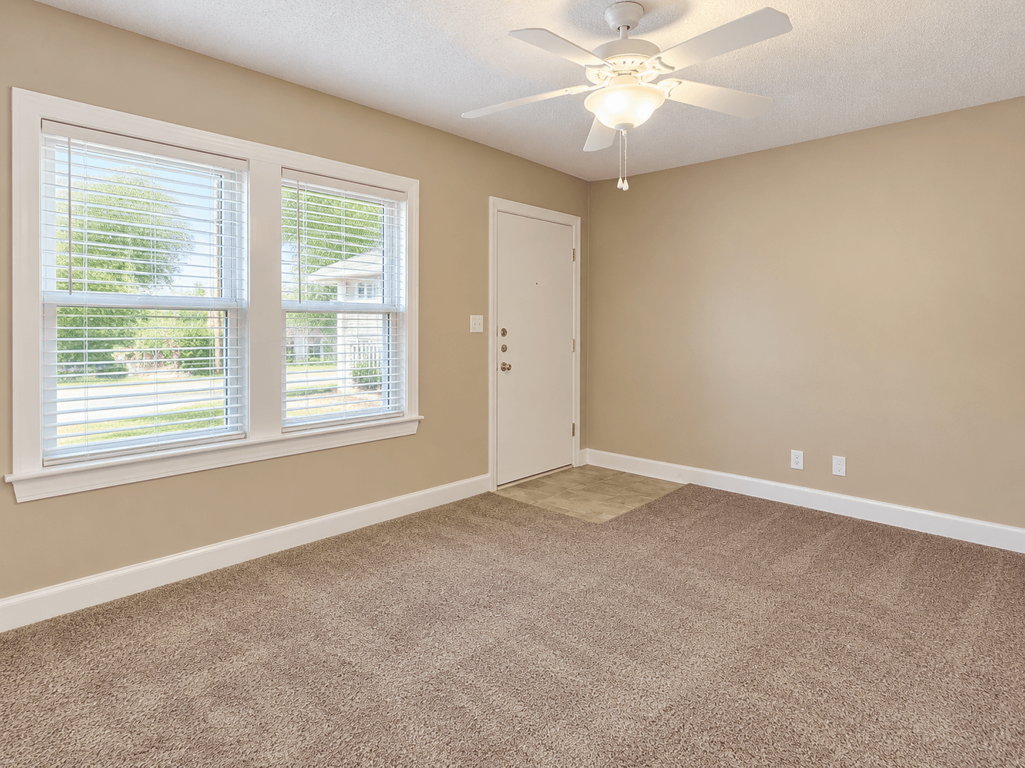 10 Bedroom 7 Bath Walking To Campus! 25 of 45