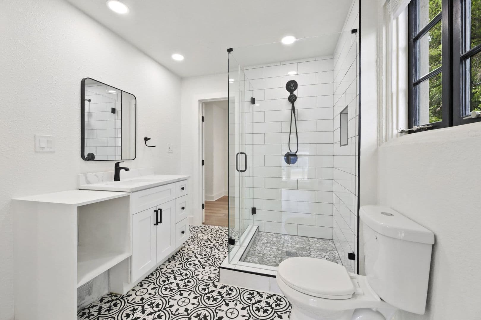 2808 San Pedro St 15 of 40