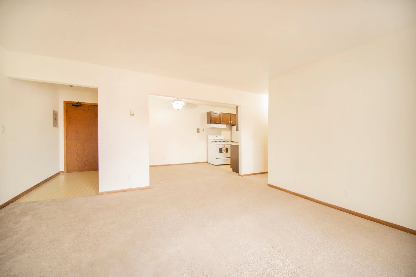 Riverview Apartments 9 of 76