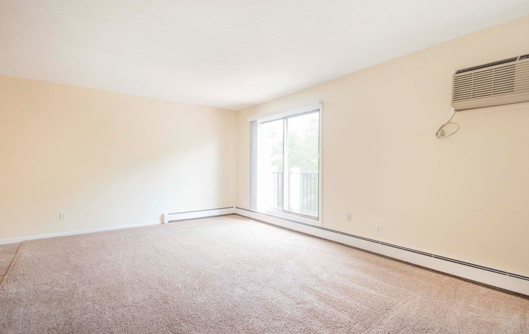 Bay Pointe Apartments 2 of 17