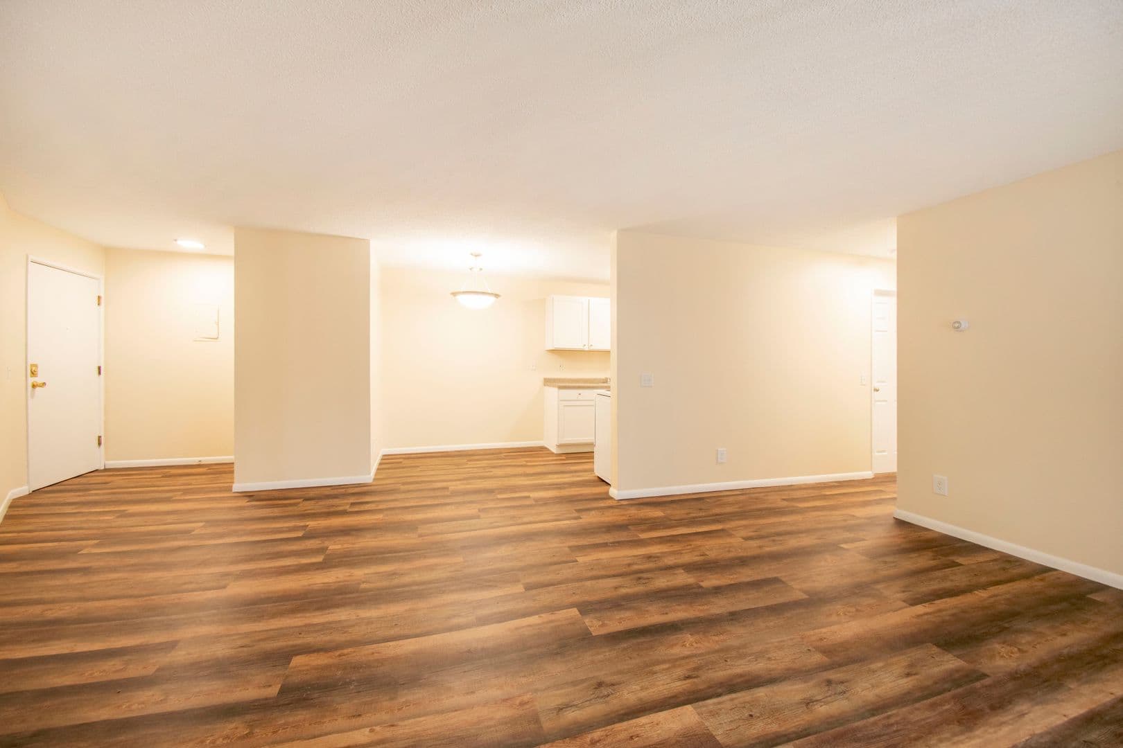 Tonkaway Apartments 3 of 40