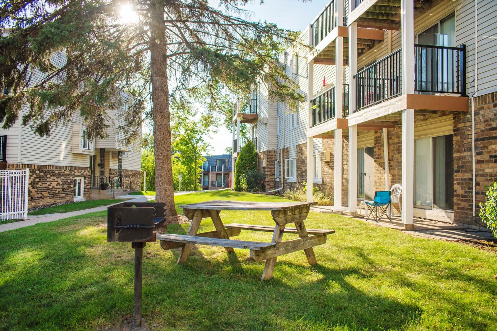 Bay Pointe Apartments 12 of 17
