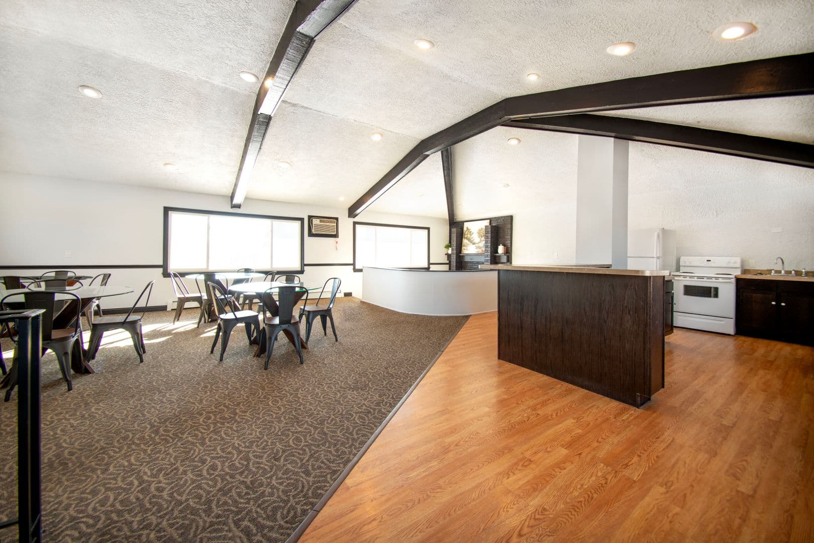 Riverview Apartments 48 of 76