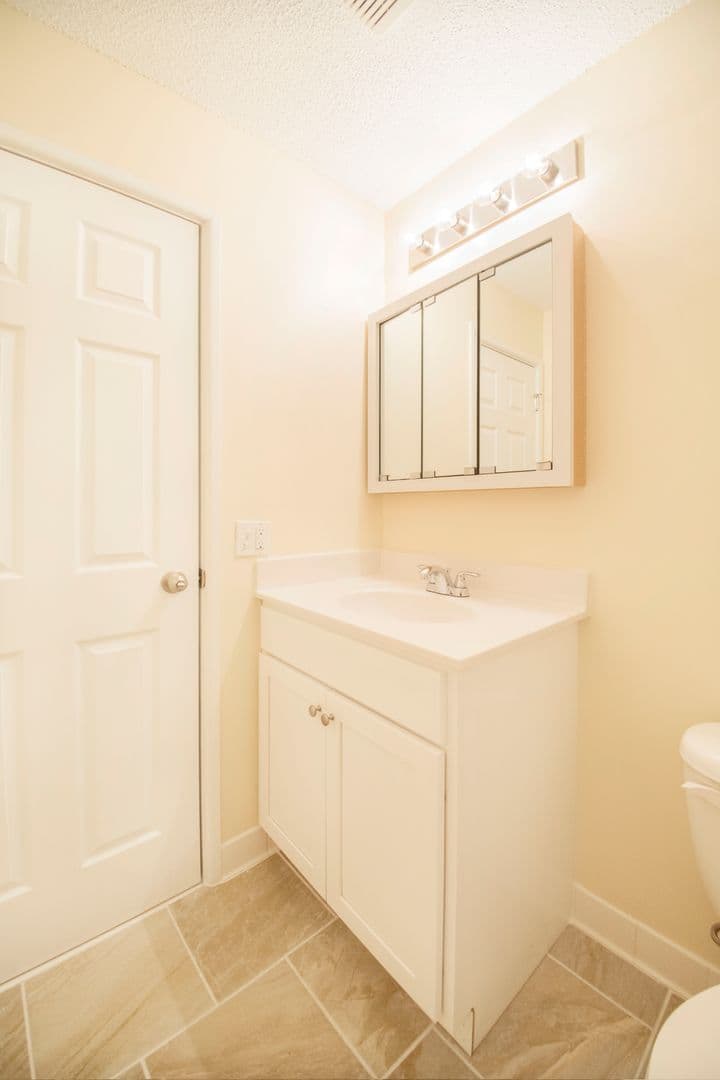 Tonkaway Apartments 20 of 40