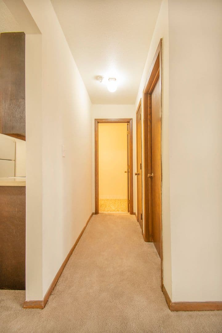Riverview Apartments 26 of 76