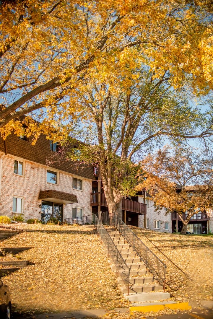 Riverview Apartments 27 of 68