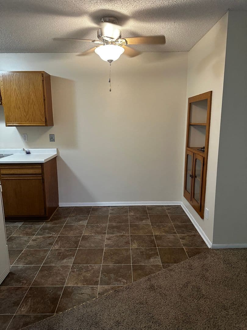 Tonkaway Apartments 29 of 32