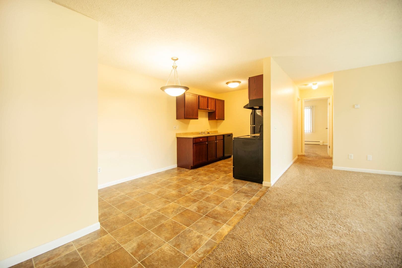 Tonkaway Apartments 4 of 40