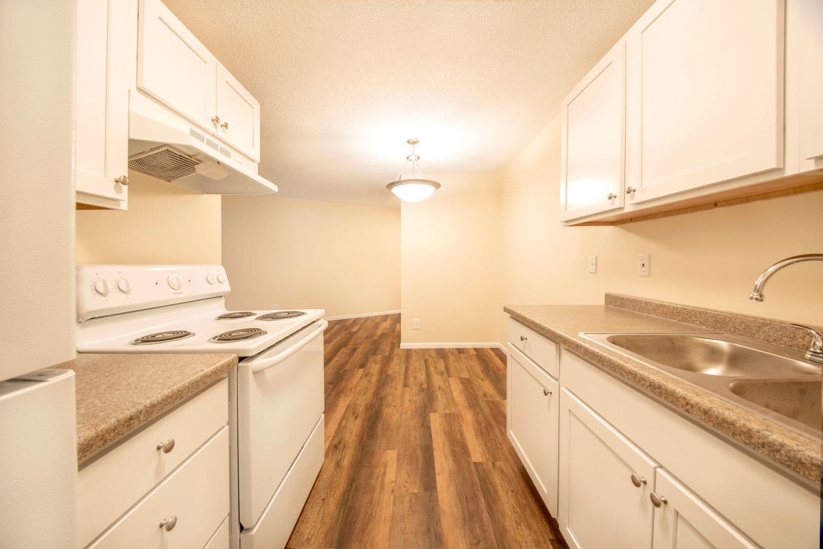 Tonkaway Apartments 14 of 40