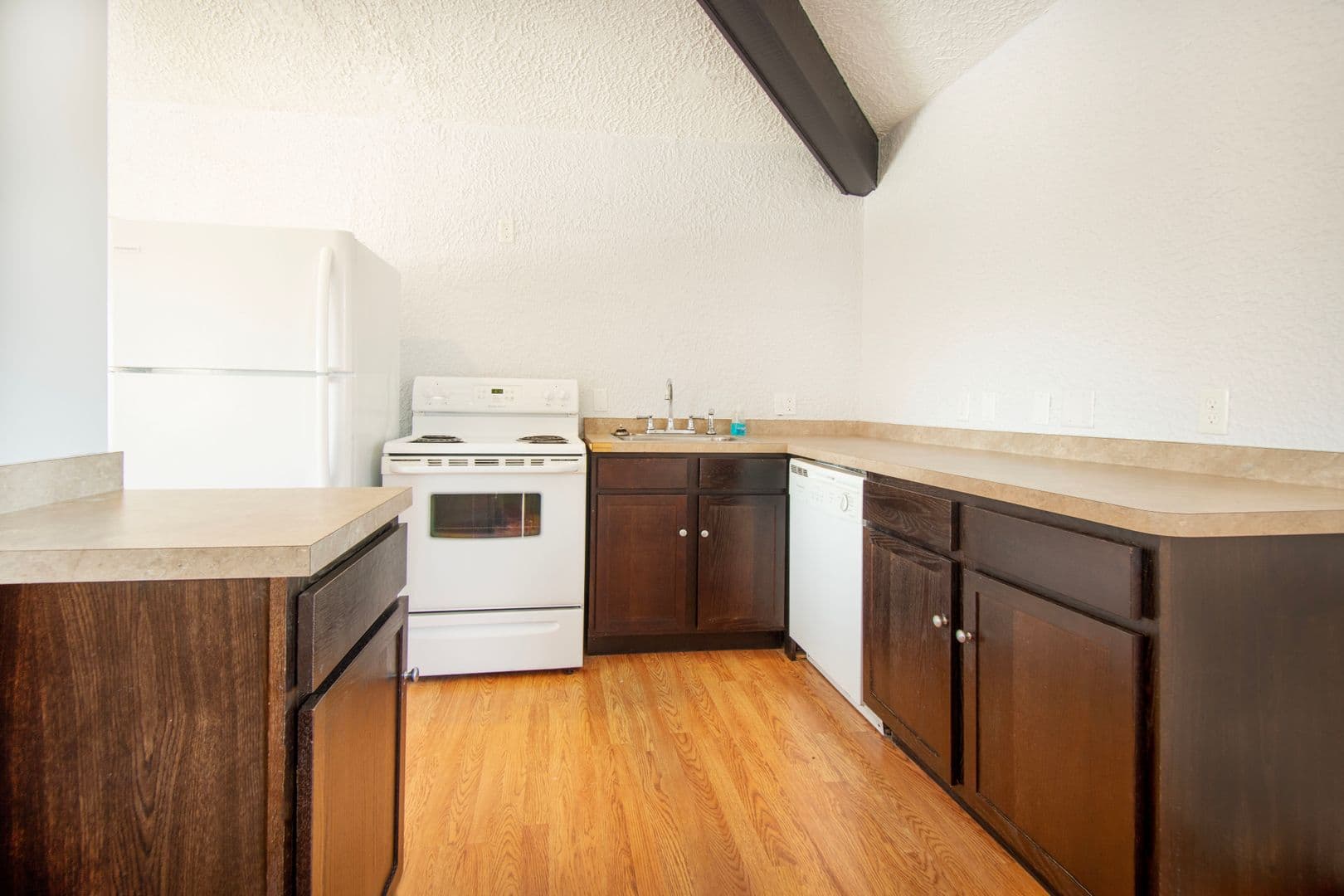 Riverview Apartments 49 of 76