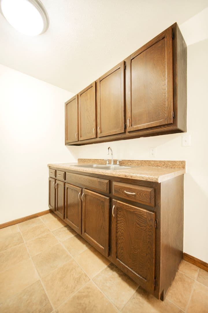 Riverview Apartments 7 of 76